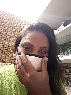 Snapshot of Tamil_Hot_Nisha chatting on February 2026 05:02:01 PM Tamil Hot Nisha online show from February 2026 05:02:01 PM