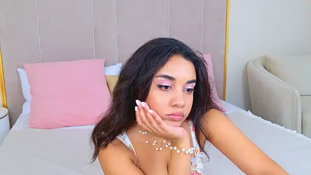 Luna Cortier online show from May 2026 09:51:02 AM