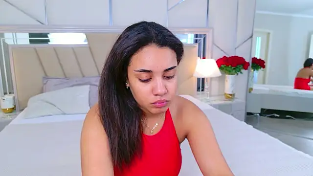 Snapshot of Luna_Cortier chatting on June 2026 05:19:01 AM Luna Cortier online show from June 2026 05:19:01 AM