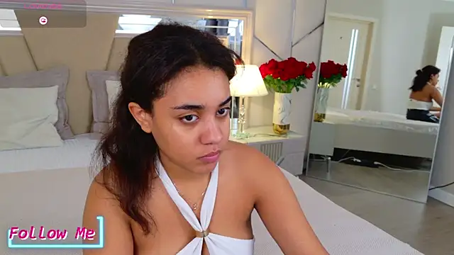 Luna Cortier online show from March 2026 05:27:02 AM