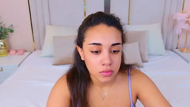 Snapshot of Luna_Cortier chatting on June 2026 05:12:02 AM Luna Cortier online show from June 2026 05:12:02 AM