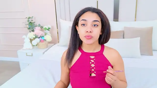 Luna Cortier online show from April 2026 05:20:01 AM