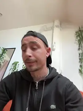 Piratee666 online show from April 2026 12:21:02 PM