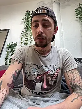 Piratee666 online show from March 2026 08:33:02 AM