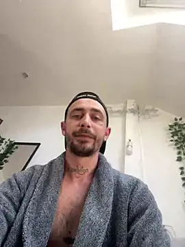 Piratee666 online show from April 2026 07:24:01 AM