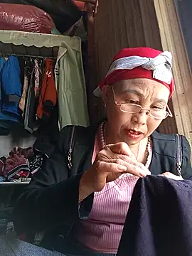 lena-cute online show from February 2026 01:17:01 AM