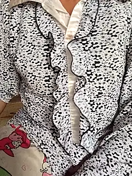 lena-cute online show from June 2026 02:02:02 AM