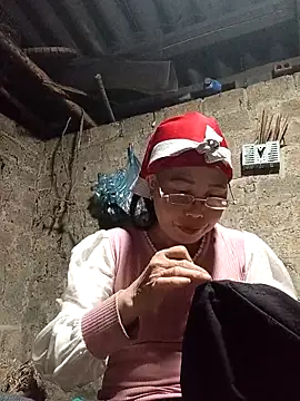 lena-cute online show from February 2026 12:38:01 PM