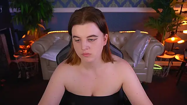 KristiFoxy online show from May 2026 12:21:02 PM