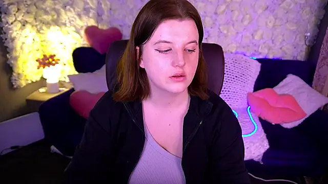 KristiFoxy online show from April 2026 01:48:01 PM