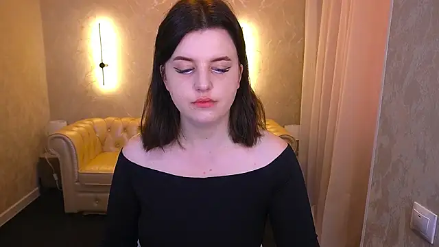Snapshot of KristiFoxy chatting on July 2026 05:18:01 AM KristiFoxy online show from July 2026 05:18:01 AM
