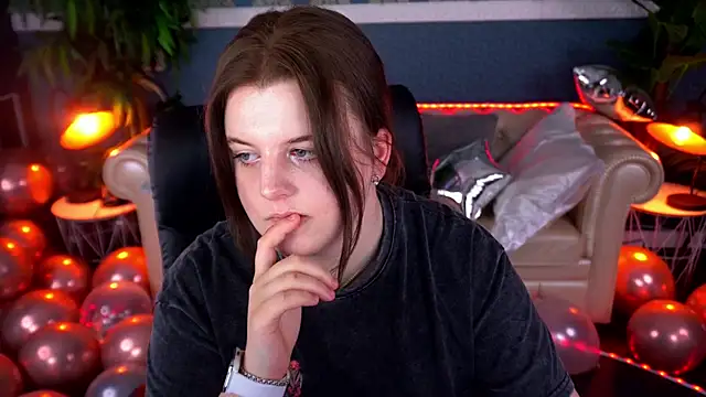 KristiFoxy online show from February 2026 01:38:02 PM