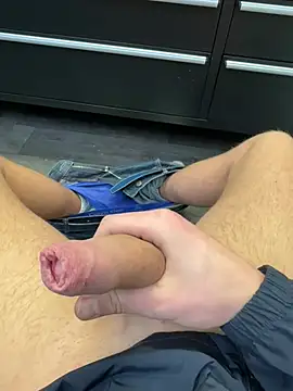 Snapshot of Robertocavall chatting on February 2026 04:53:02 PM Robertocavall online show from February 2026 04:53:02 PM