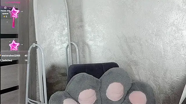 Snapshot of Mila-Naughty chatting on February 2026 06:35:01 AM Mila-Naughty online show from February 2026 06:35:01 AM