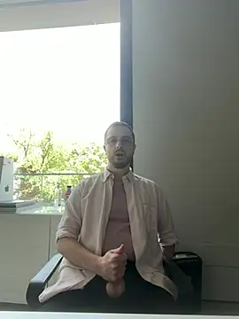 ItalianAlex online show from June 2026 10:04:02 AM