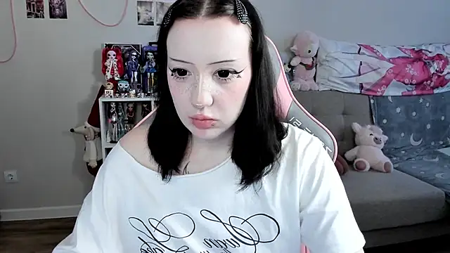 MollysLand online show from March 2026 07:54:02 AM