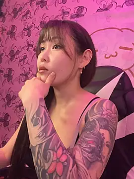 YukiiTYAN online show from May 2026 02:32:01 PM