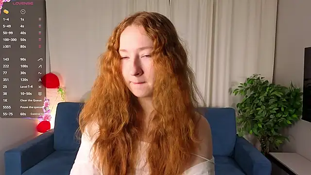 Snapshot of MaraButtrey chatting on February 2026 01:13:02 AM MaraButtrey online show from February 2026 01:13:02 AM