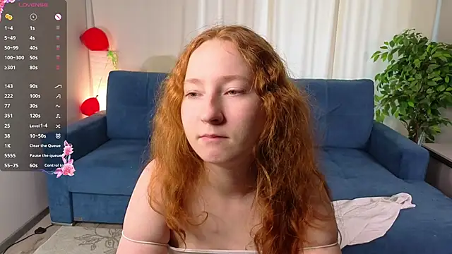 Snapshot of MaraButtrey chatting on February 2026 06:19:02 AM MaraButtrey online show from February 2026 06:19:02 AM