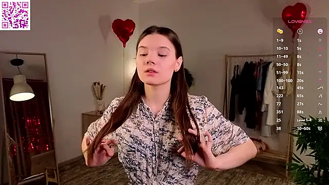 Snapshot of MirthaZien chatting on March 2026 01:06:01 AM MirthaZien online show from March 2026 01:06:01 AM