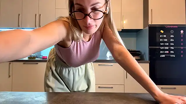 SoftnessMila online show from May 2026 04:15:02 PM