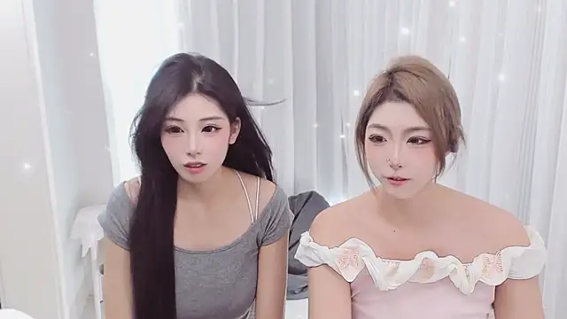 hotgirl0111 online show from May 2026 10:43:02 AM