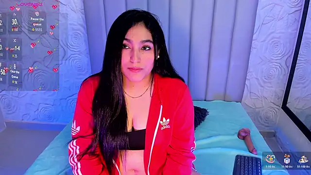 Lya dubois  online show from April 2026 08:33:01 PM