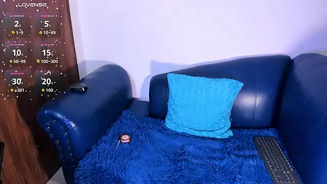 Snapshot of Lya_dubois_ chatting on February 2026 01:27:01 AM Lya dubois online show from February 2026 01:27:01 AM