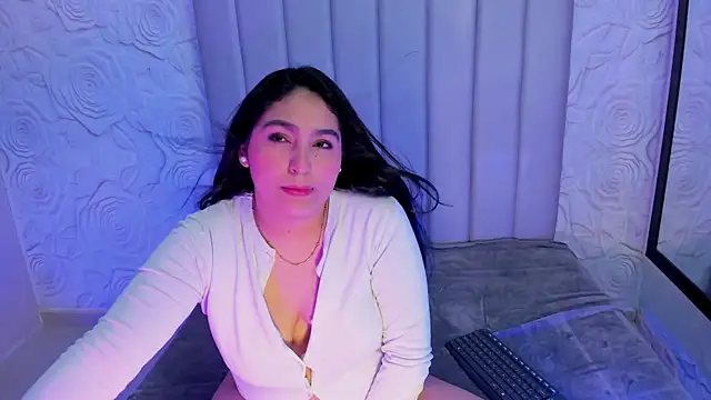 Lya dubois  online show from April 2026 01:23:01 PM
