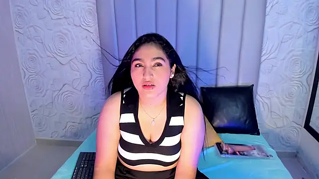 Lya dubois  online show from March 2026 08:26:01 PM