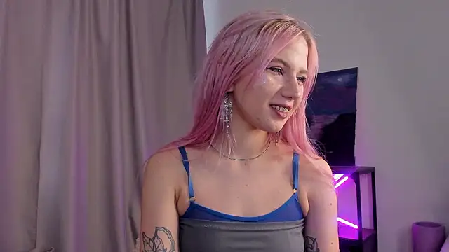 SimonaKaroly online show from February 2026 08:31:01 AM