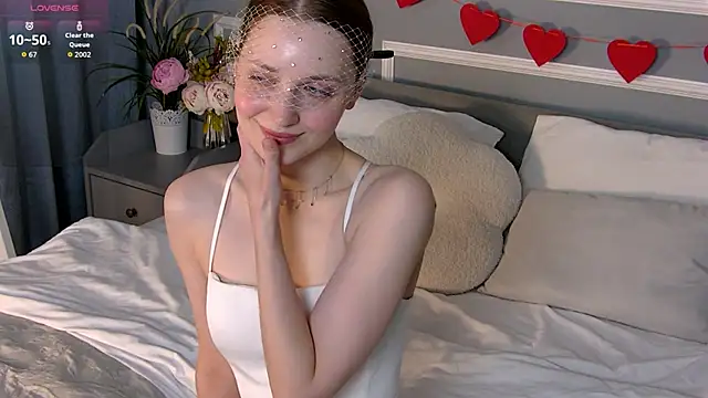 EmmaSagge online show from June 2026 06:52:02 AM