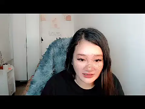 Snapshot of UrLovelyWetPussy chatting on February 2026 08:47:02 AM UrLovelyWetPussy online show from February 2026 08:47:02 AM