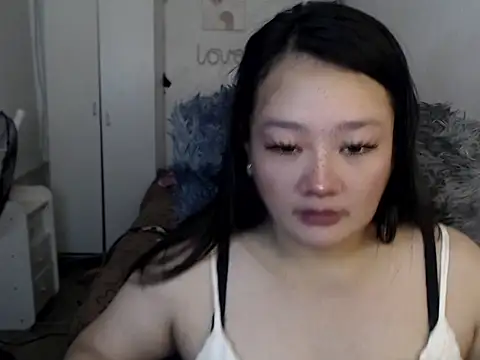 Snapshot of UrLovelyWetPussy chatting on February 2026 06:02:01 AM UrLovelyWetPussy online show from February 2026 06:02:01 AM