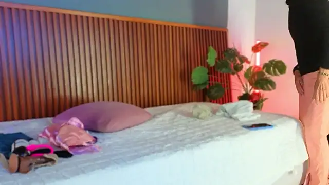 miss monserrate01 online show from March 2026 01:50:02 PM