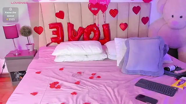 Snapshot of AmberRaiden chatting on February 2026 03:40:02 AM AmberRaiden online show from February 2026 03:40:02 AM