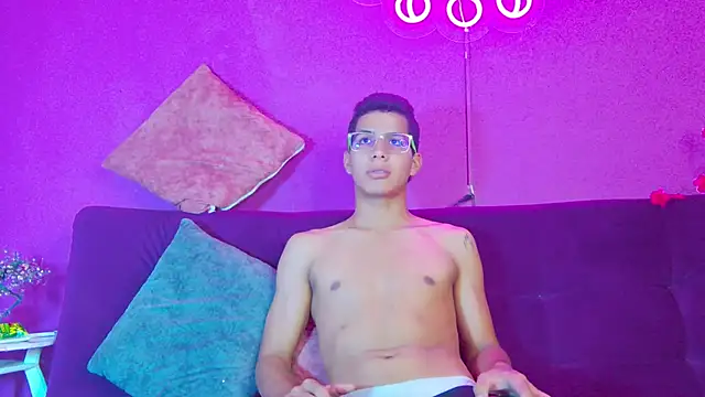 Noah Greenhartt online show from February 2026 09:06:01 PM