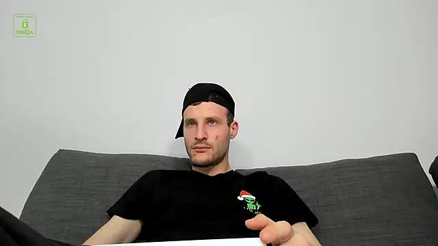 Deymond Russo online show from February 2026 06:07:02 PM