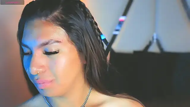 MeelFox online show from March 2026 12:43:01 PM