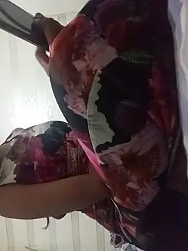 loveofpetitegirls34 online show from April 2026 06:10:01 PM