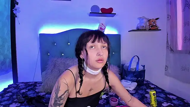 Gemma honey online show from April 2026 01:49:01 PM