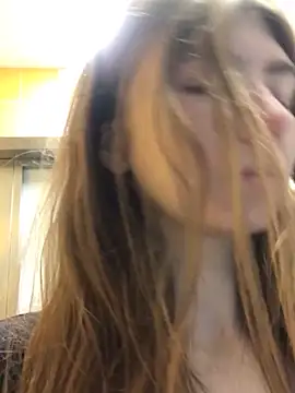 Snapshot of Bubble_Chloe chatting on February 2026 02:39:01 PM Bubble Chloe online show from February 2026 02:39:01 PM