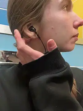 Snapshot of Bubble_Chloe chatting on February 2026 02:29:01 PM Bubble Chloe online show from February 2026 02:29:01 PM