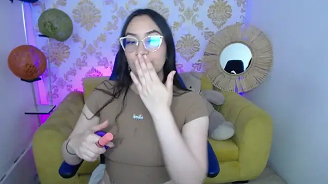 Snapshot of ALISS_M_ chatting on February 2026 07:54:02 PM ALISS M online show from February 2026 07:54:02 PM