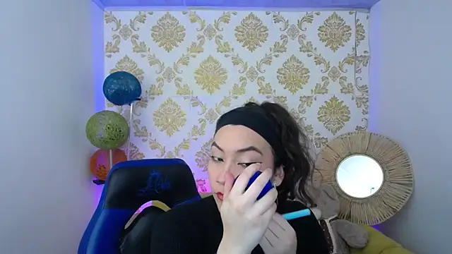 Snapshot of ALISS_M_ chatting on February 2026 07:11:02 PM ALISS M online show from February 2026 07:11:02 PM