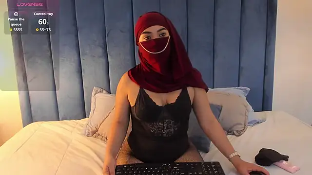 Snapshot of fatimarab__ chatting on February 2026 01:34:02 AM fatimarab online show from February 2026 01:34:02 AM