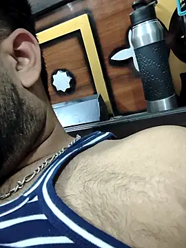 MrCurioX online show from April 2026 02:13:01 PM