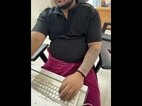 Snapshot of Rah0091 chatting on February 2026 06:46:02 AM Rah0091 online show from February 2026 06:46:02 AM