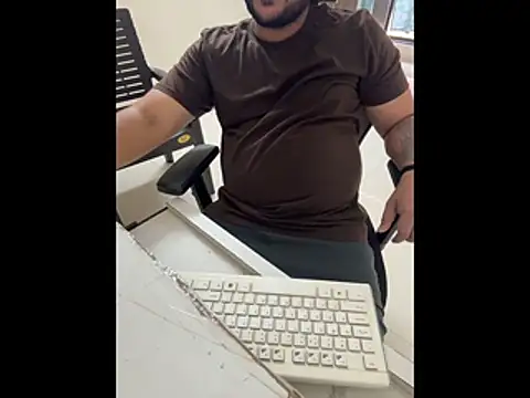 Snapshot of Rah0091 chatting on March 2026 08:46:02 AM Rah0091 online show from March 2026 08:46:02 AM