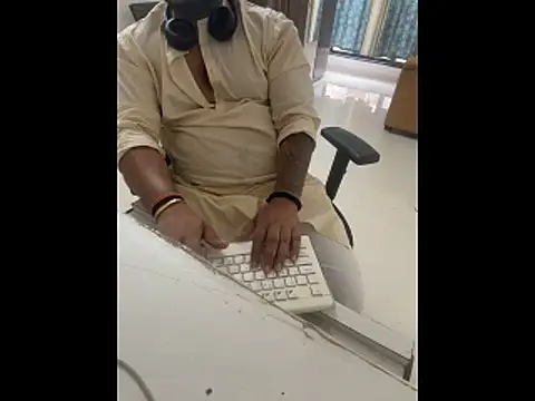 Snapshot of Rah0091 chatting on March 2026 07:19:02 AM Rah0091 online show from March 2026 07:19:02 AM